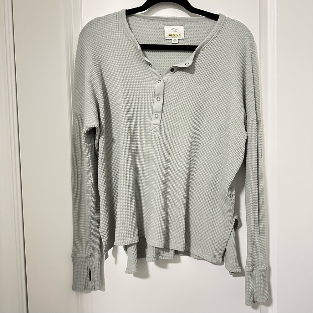 Offline by Aerie Women's Small Top Wow Waffle Henley Tee Thermal Green Gray EUC